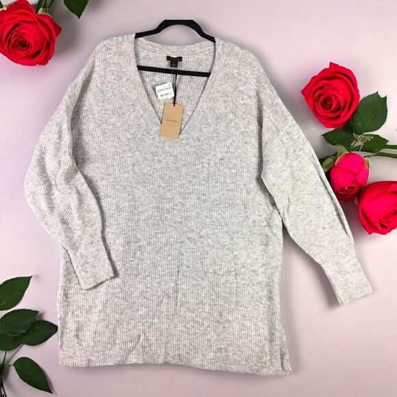 Halogen Women's 1X Heather Grey V-Neck Long Length Pullover Sweater Soft - Picture 1 of 14